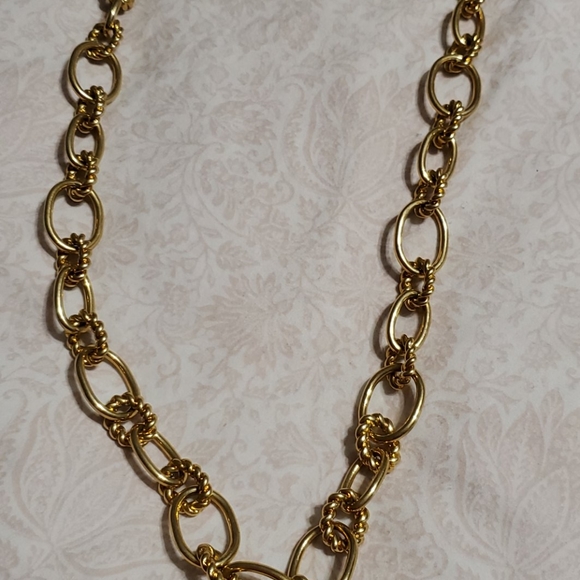 Necklace - Picture 2 of 6